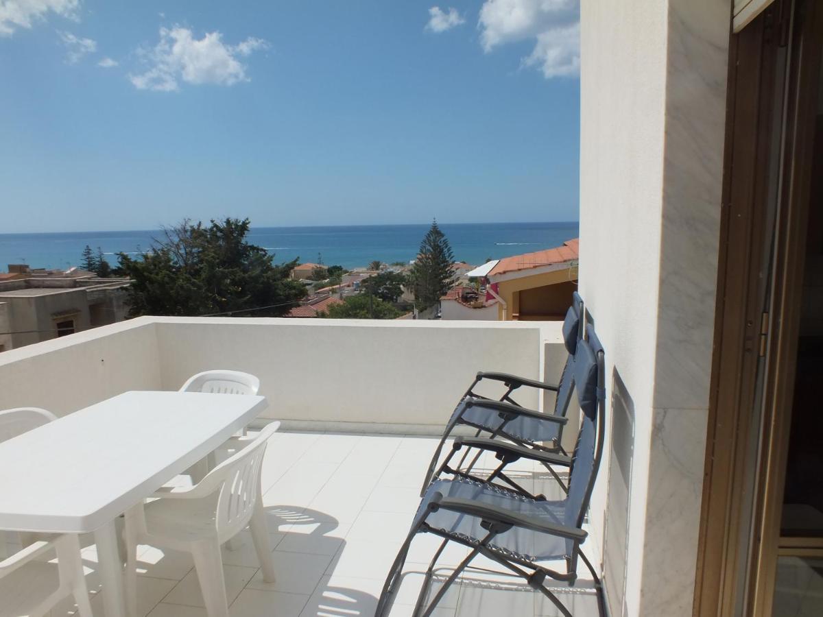 Villa Isolde Triscina Exterior foto